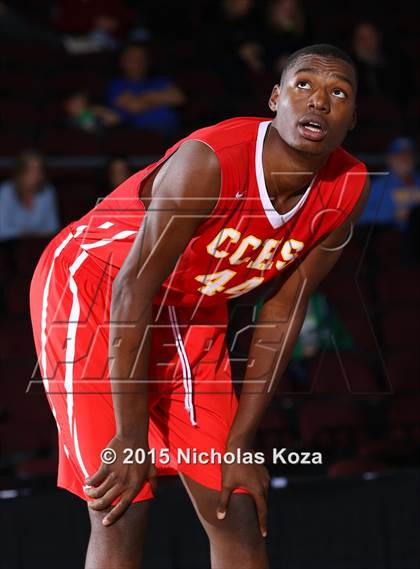 Thumbnail 2 in Cathedral Catholic vs. Juan Diego Catholic (Tarkanian Classic) photogallery.