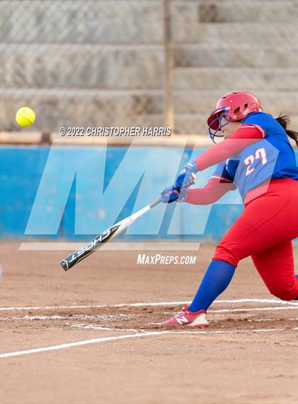 Thumbnail 2 in Los Altos vs Mira Costa (TNT Tournament) photogallery.