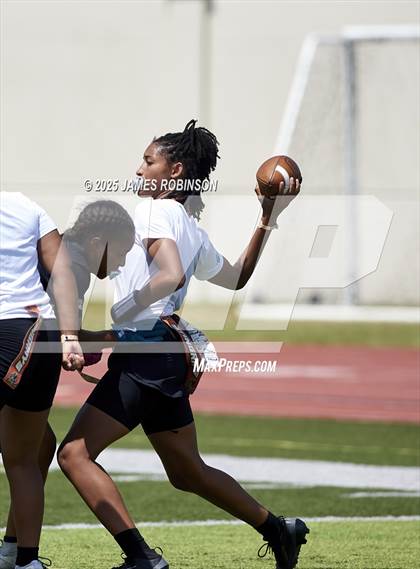 Thumbnail 2 in Atlantic Coast vs Florida State University High School (Nike Summer Tournament) photogallery.
