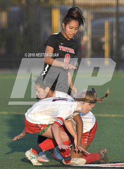 Thumbnail 2 in Cornerstone Christian vs San Clemente (Mater Dei Premier Invitational) photogallery.