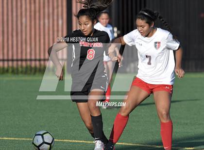 Thumbnail 2 in Cornerstone Christian vs San Clemente (Mater Dei Premier Invitational) photogallery.