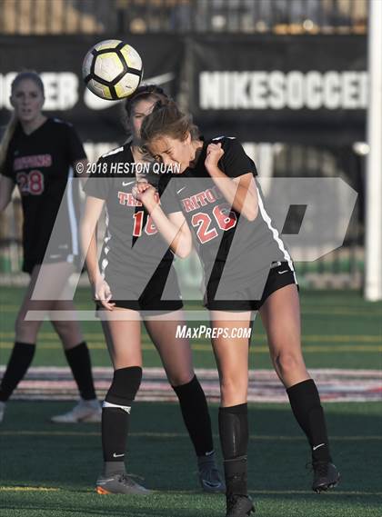 Thumbnail 1 in Cornerstone Christian vs San Clemente (Mater Dei Premier Invitational) photogallery.