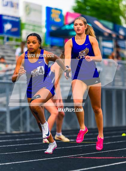 Thumbnail 1 in Bomber Relays photogallery.