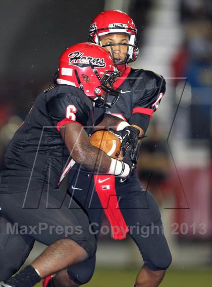 Thumbnail 3 in DeSoto @ Cedar Hill photogallery.