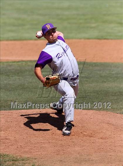 Thumbnail 2 in Santa Maria @ Righetti photogallery.