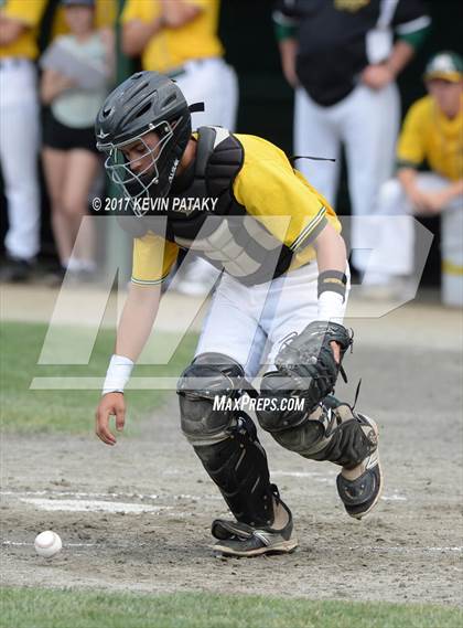 Thumbnail 2 in Lyman Memorial vs. Holy Cross (CIAC Class S Final) photogallery.