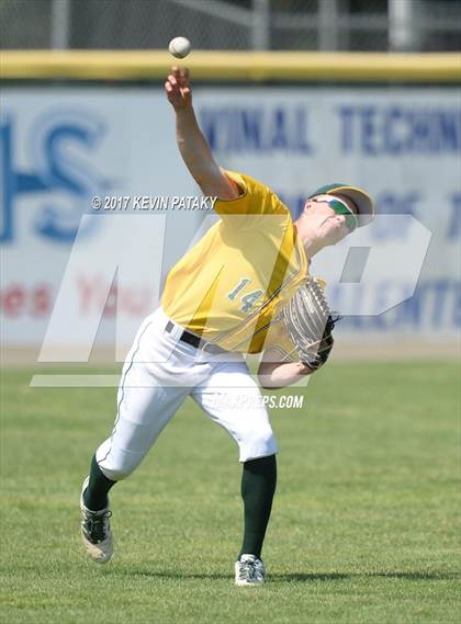 Thumbnail 2 in Lyman Memorial vs. Holy Cross (CIAC Class S Final) photogallery.