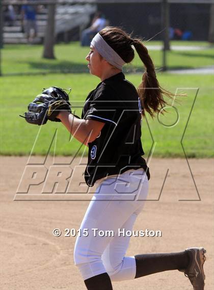 Thumbnail 1 in Arroyo @ Azusa photogallery.