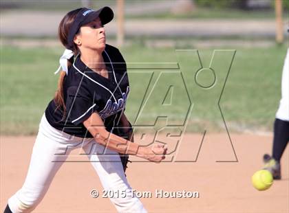 Thumbnail 3 in Arroyo @ Azusa photogallery.