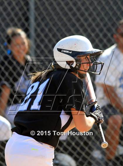 Thumbnail 1 in Arroyo @ Azusa photogallery.