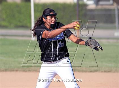 Thumbnail 2 in Arroyo @ Azusa photogallery.