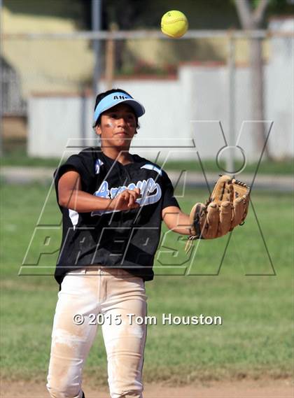 Thumbnail 2 in Arroyo @ Azusa photogallery.