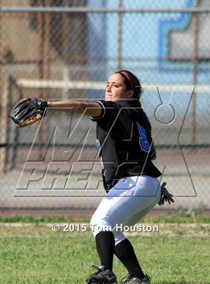 Thumbnail 2 in Arroyo @ Azusa photogallery.
