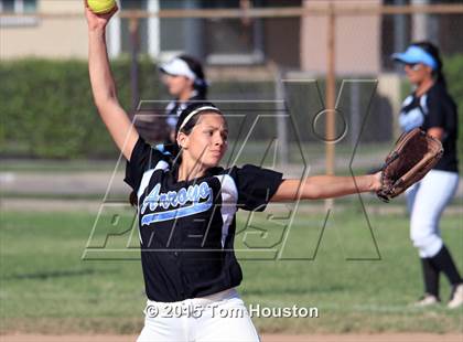 Thumbnail 3 in Arroyo @ Azusa photogallery.