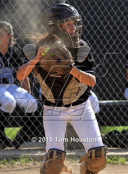 Thumbnail 2 in Arroyo @ Azusa photogallery.