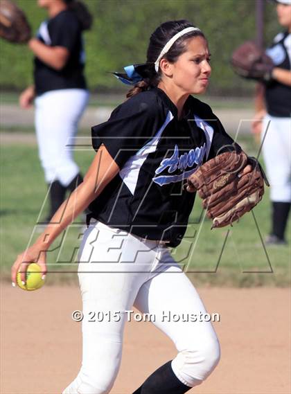 Thumbnail 1 in Arroyo @ Azusa photogallery.