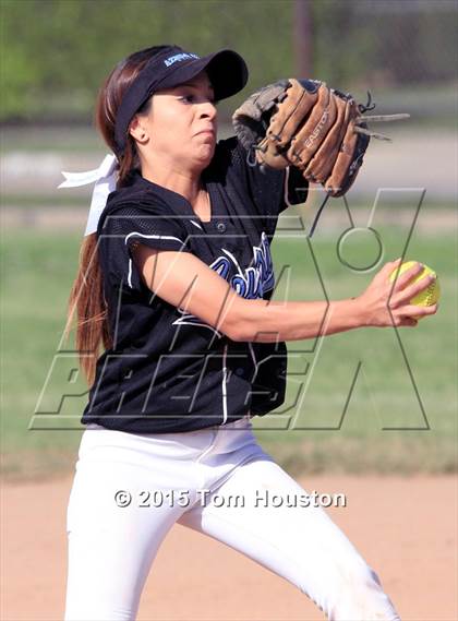 Thumbnail 3 in Arroyo @ Azusa photogallery.