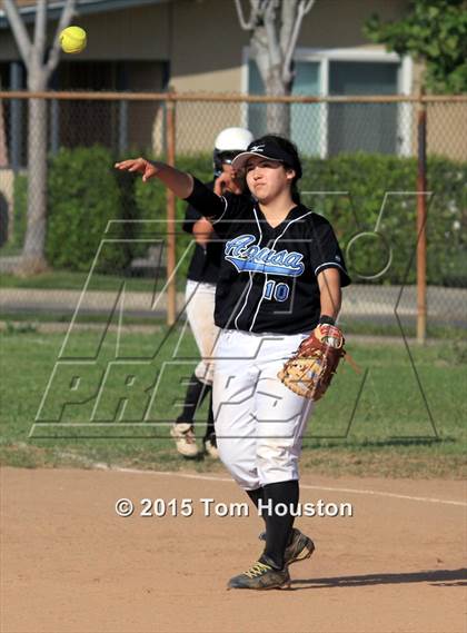 Thumbnail 1 in Arroyo @ Azusa photogallery.