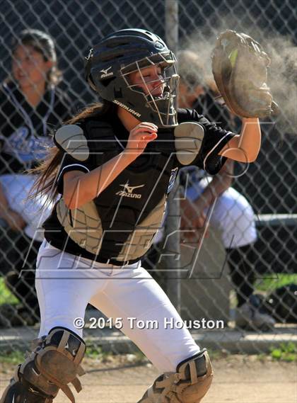 Thumbnail 1 in Arroyo @ Azusa photogallery.