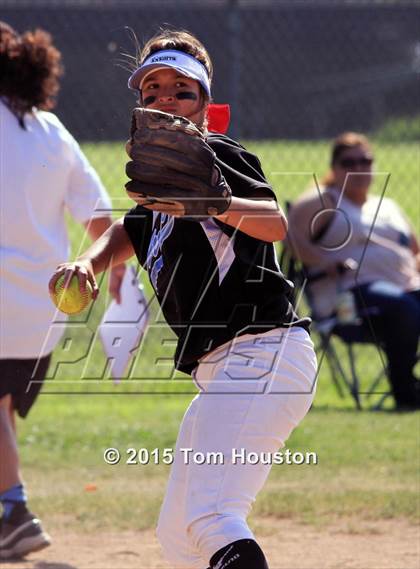 Thumbnail 2 in Arroyo @ Azusa photogallery.