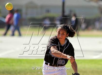 Thumbnail 2 in Arroyo @ Azusa photogallery.