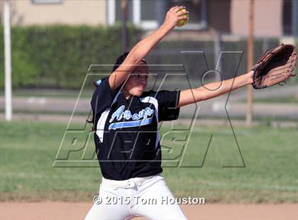 Thumbnail 2 in Arroyo @ Azusa photogallery.