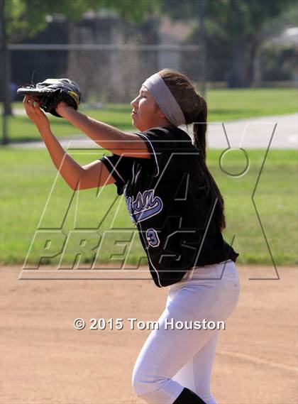 Thumbnail 2 in Arroyo @ Azusa photogallery.