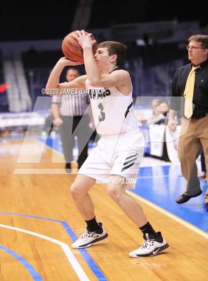 Thumbnail 2 in Avon vs. Wayland-Cohocton (Section V Class B2 Final) photogallery.