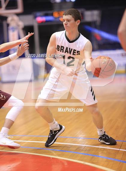 Thumbnail 1 in Avon vs. Wayland-Cohocton (Section V Class B2 Final) photogallery.