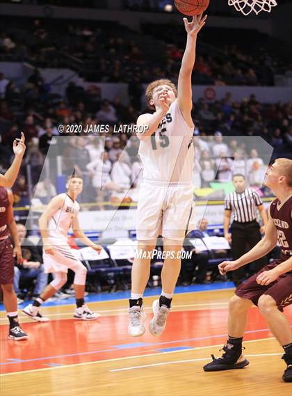 Thumbnail 1 in Avon vs. Wayland-Cohocton (Section V Class B2 Final) photogallery.