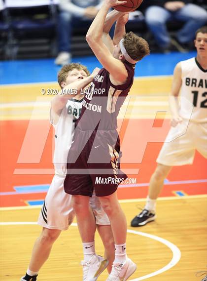 Thumbnail 1 in Avon vs. Wayland-Cohocton (Section V Class B2 Final) photogallery.