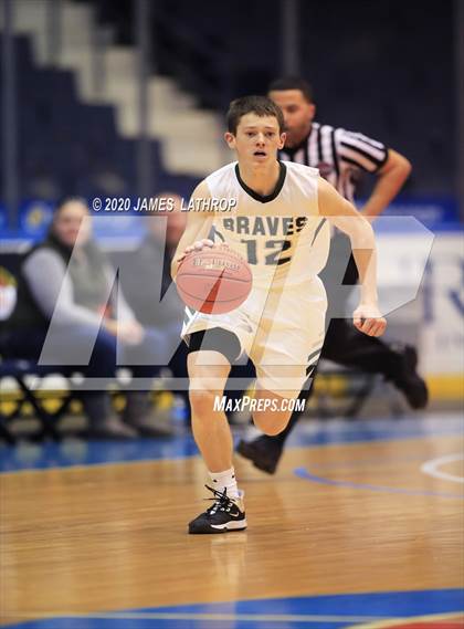 Thumbnail 1 in Avon vs. Wayland-Cohocton (Section V Class B2 Final) photogallery.