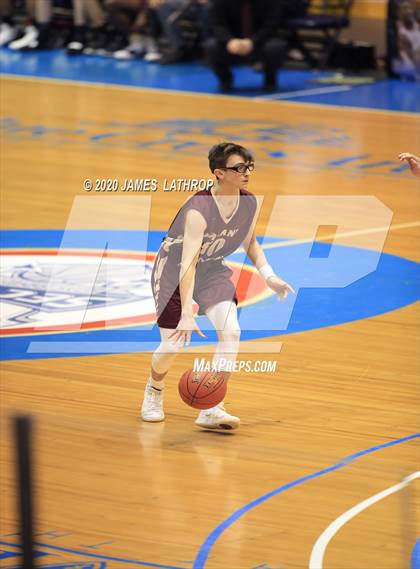 Thumbnail 3 in Avon vs. Wayland-Cohocton (Section V Class B2 Final) photogallery.