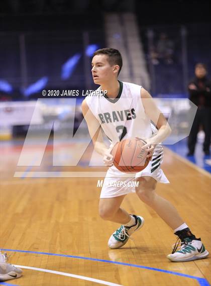 Thumbnail 1 in Avon vs. Wayland-Cohocton (Section V Class B2 Final) photogallery.
