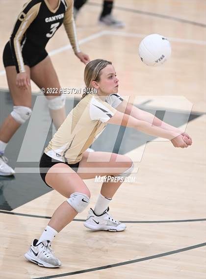 Thumbnail 2 in Canyon @ Brea Olinda photogallery.