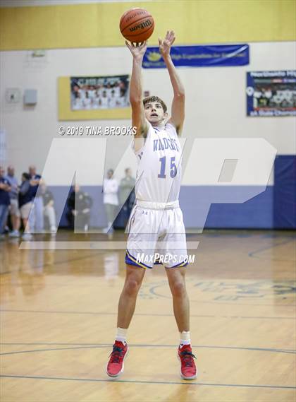 Thumbnail 2 in Richlands vs. White Oak photogallery.
