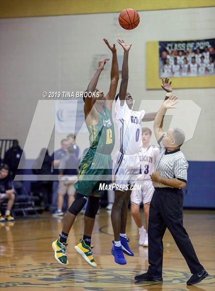 Thumbnail 1 in Richlands vs. White Oak photogallery.