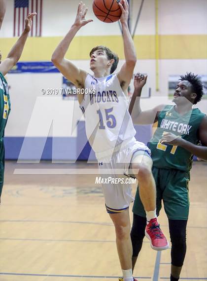 Thumbnail 3 in Richlands vs. White Oak photogallery.