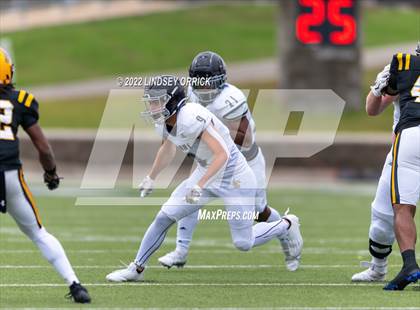 Thumbnail 2 in Fort Bend Marshall vs. Lake Creek (UIL 5A D2 Region III Regional Playoff) photogallery.