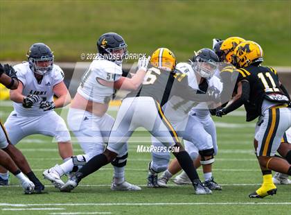 Thumbnail 1 in Fort Bend Marshall vs. Lake Creek (UIL 5A D2 Region III Regional Playoff) photogallery.