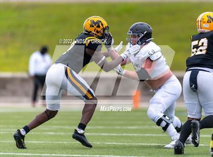 Thumbnail 3 in Fort Bend Marshall vs. Lake Creek (UIL 5A D2 Region III Regional Playoff) photogallery.