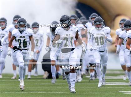 Thumbnail 1 in Fort Bend Marshall vs. Lake Creek (UIL 5A D2 Region III Regional Playoff) photogallery.