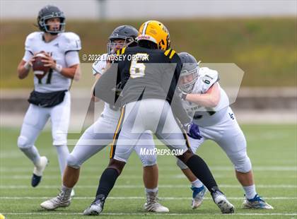Thumbnail 1 in Fort Bend Marshall vs. Lake Creek (UIL 5A D2 Region III Regional Playoff) photogallery.