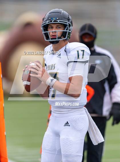 Thumbnail 2 in Fort Bend Marshall vs. Lake Creek (UIL 5A D2 Region III Regional Playoff) photogallery.
