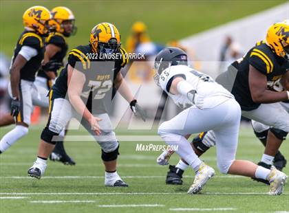 Thumbnail 2 in Fort Bend Marshall vs. Lake Creek (UIL 5A D2 Region III Regional Playoff) photogallery.