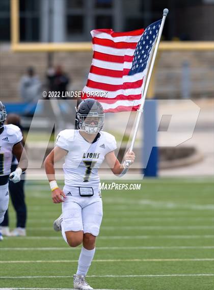 Thumbnail 3 in Fort Bend Marshall vs. Lake Creek (UIL 5A D2 Region III Regional Playoff) photogallery.