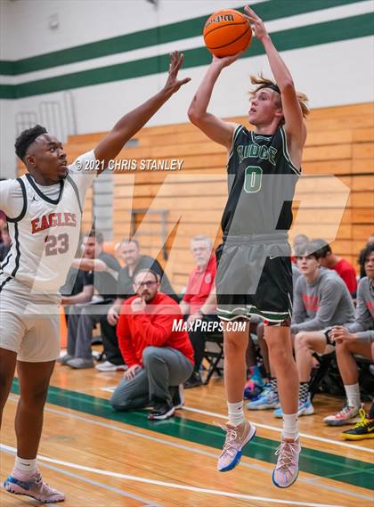 Thumbnail 2 in Mountain Ridge vs. Ironwood photogallery.
