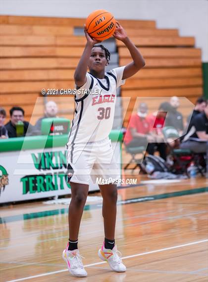 Thumbnail 2 in Mountain Ridge vs. Ironwood photogallery.