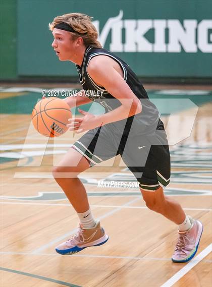 Thumbnail 3 in Mountain Ridge vs. Ironwood photogallery.