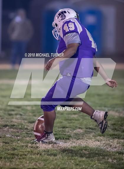 Thumbnail 1 in Los Molinos vs. Big Valley (NS 8 Man Final) photogallery.